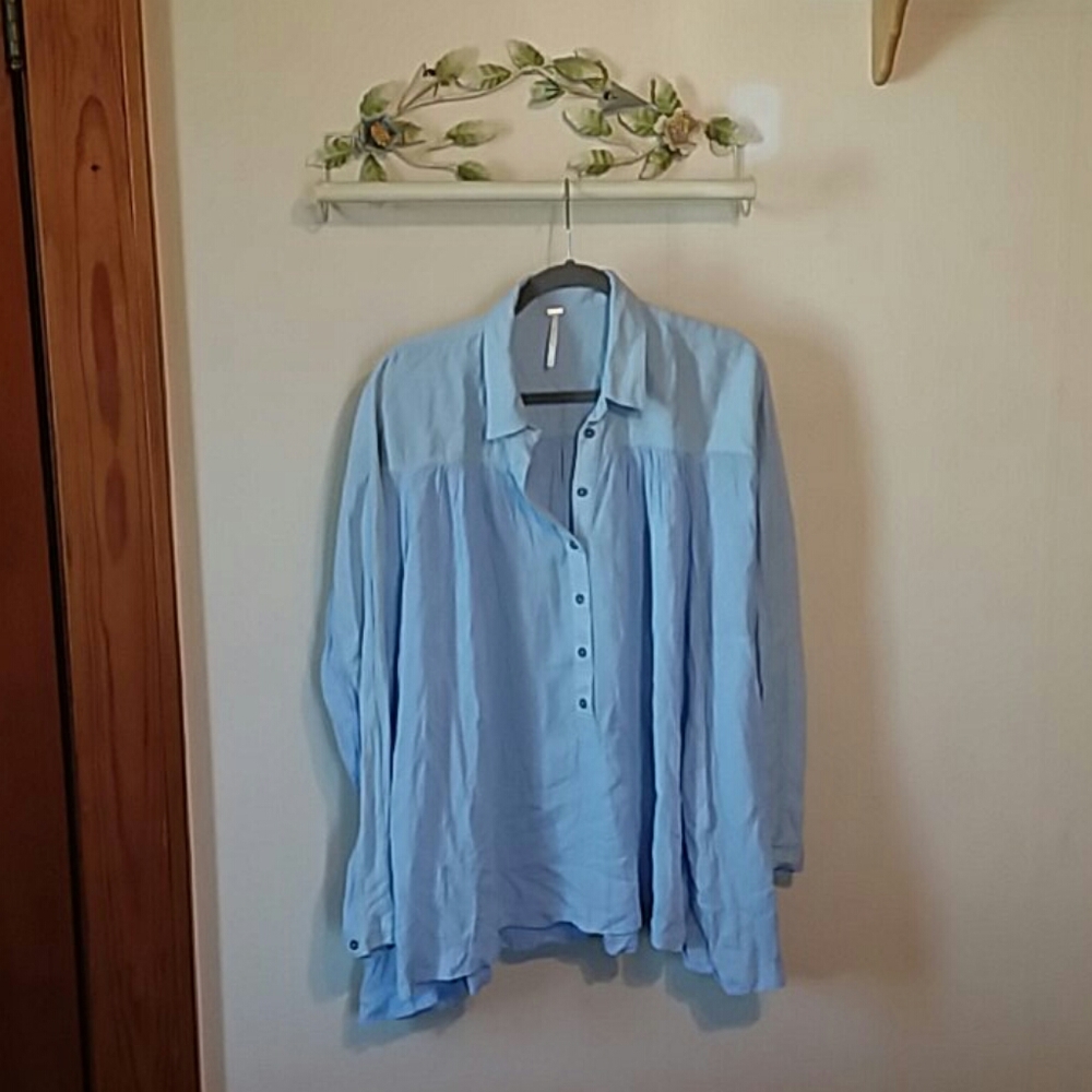 FP breezy button up